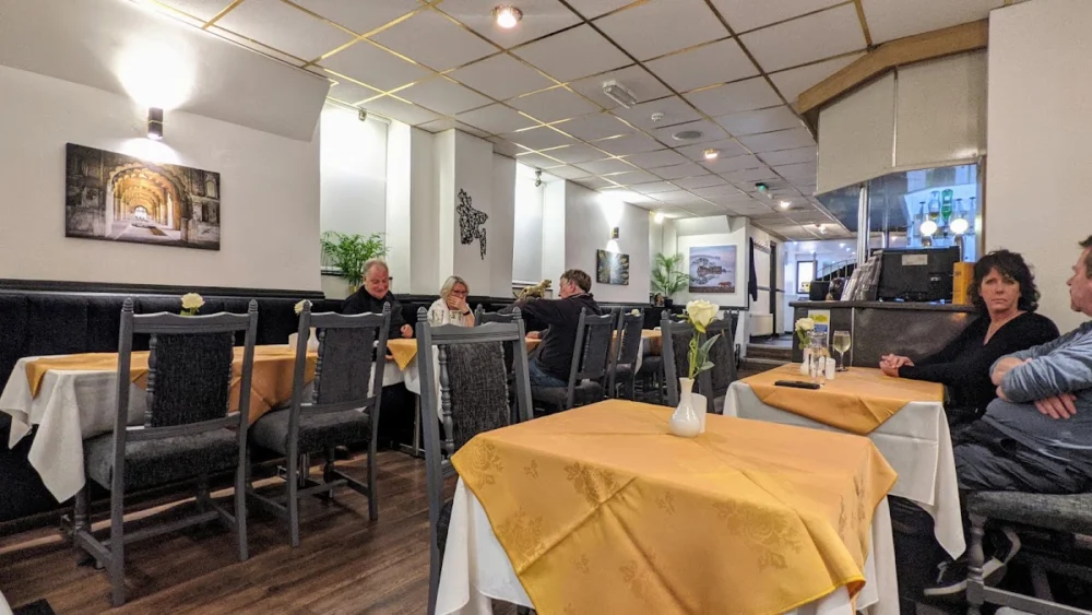 Akash Tandoori