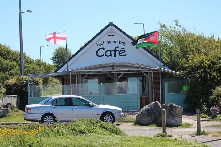 Half Moon Bay Cafe