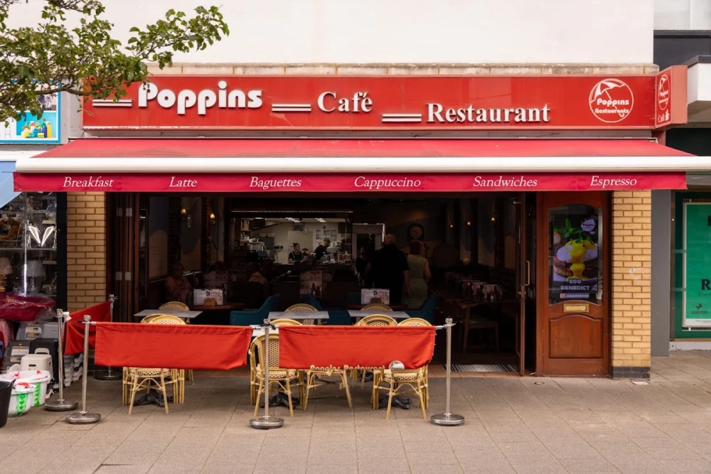 Poppins Restaurant & Cafe - Camberley