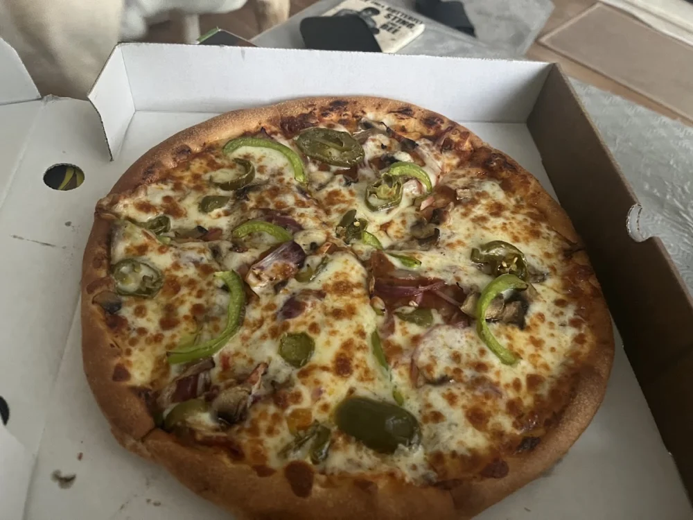 Wolfies pizza house